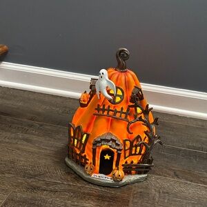 Halloween Pumpkin Lantern with Ghost